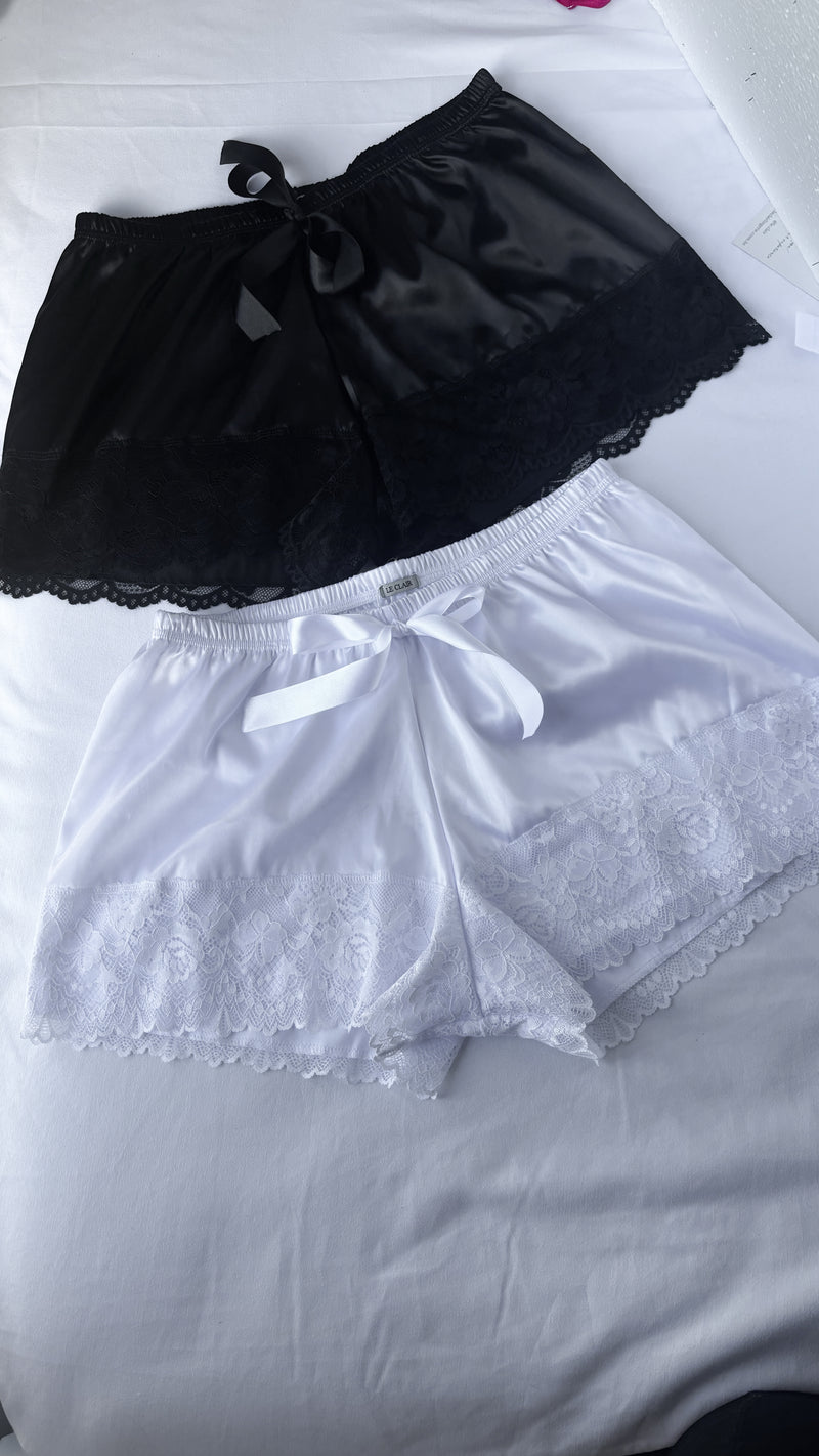 Short Cetim Preto